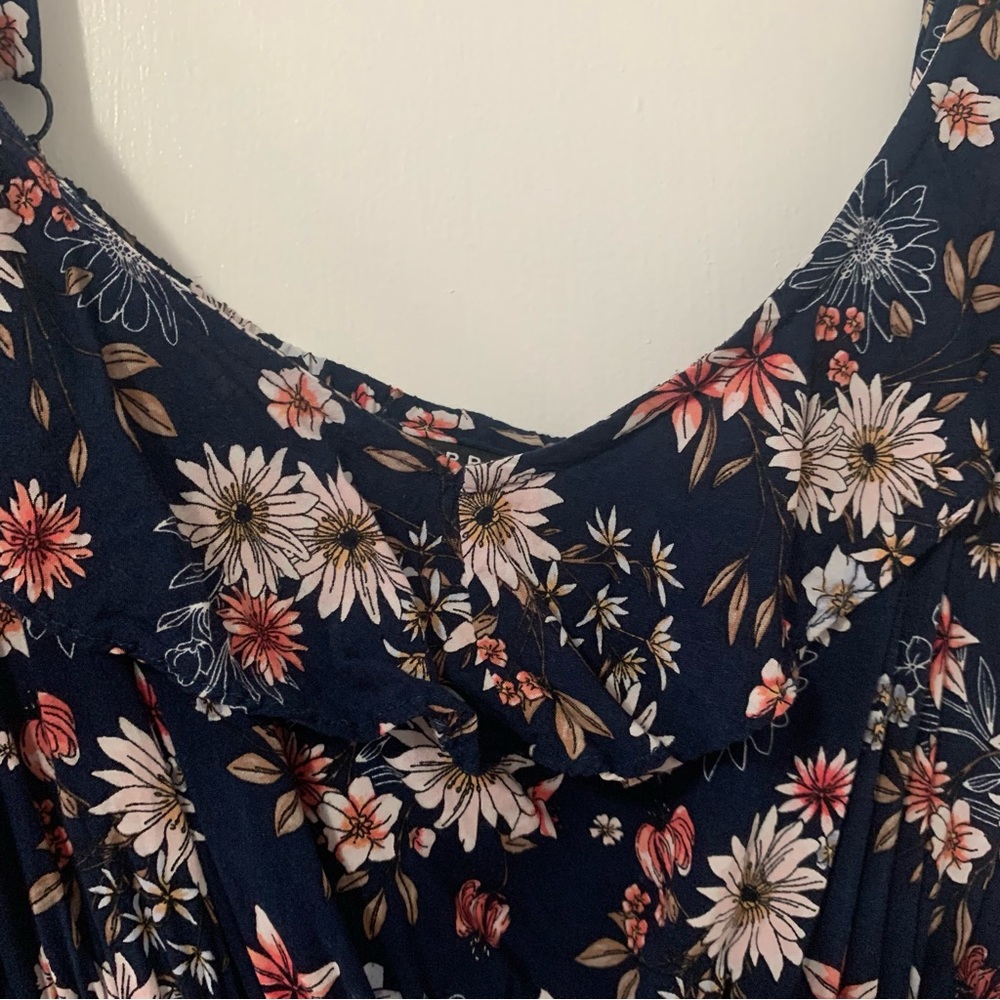 Torrid Ruffle Neckline Sleeveless Top - Picture 4 of 10
